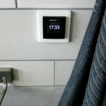 Aldo, Not For Parties, Not A Hotel, With Shared Bathroom, No Kitchen منزل للإقامة أمستردام