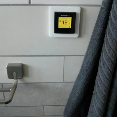 Homestay Aldo, Not For Parties, Not A Hotel, With Shared Bathroom, No Kitchen Amsterdam
