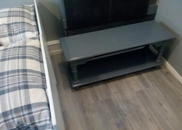 Aldo, Not For Parties, Not A Hotel, With Shared Bathroom, No Kitchen Accommodatie bij particulieren *