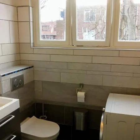 Privatunterkunft Aldo, Not For Parties, Not A Hotel, With Shared Bathroom, No Kitchen
