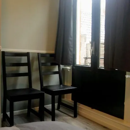 Privatunterkunft Aldo, Not For Parties, Not A Hotel, With Shared Bathroom, No Kitchen *