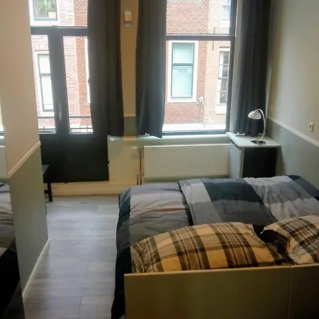 Aldo, Not For Parties, Not A Hotel, With Shared Bathroom, No Kitchen * Amsterdam