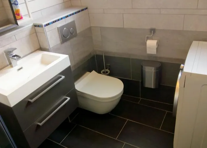 Aldo, Not For Parties, Not A Hotel, With Shared Bathroom, No Kitchen Rum i privatbostad *